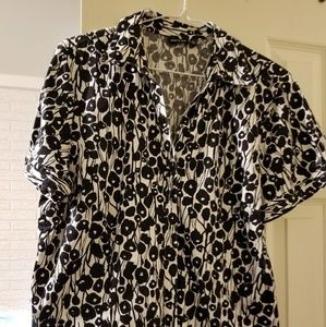 Apt 9 Short sleeve  black and white  blouse